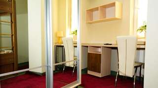 Хостелы City Hostel Panorama Ужгород Кровать в общем номере с 2 кроватями-5